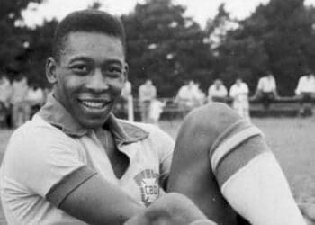 Após proposta da Fifa, principal estádio de Cabo Verde terá o nome do Rei Pelé