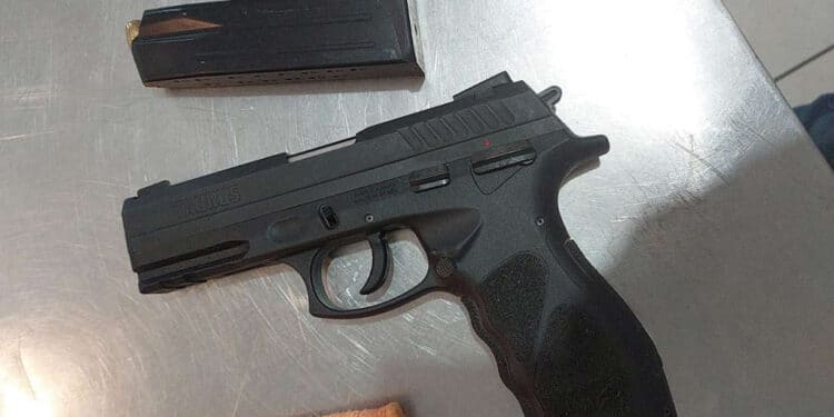 Polícia encontra arma de ex-policial que matou italiano em Alagoas