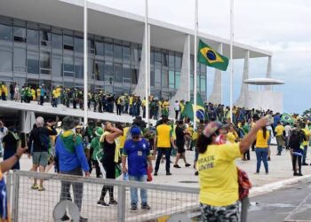 Pastores que apoiaram Bolsonaro condenam vandalismo em Brasília; Malafaia diverge