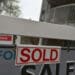 Por que Canadá proibiu estrangeiros de comprar casas no país