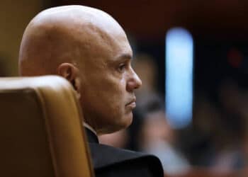 STF e PGR procuram soluções para julgamento de centenas de ações contra golpistas