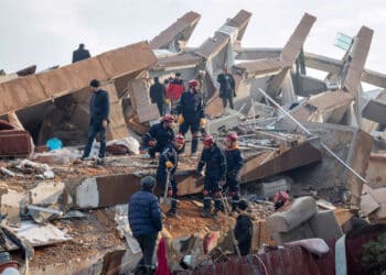 Turquia/Síria: Mais de 17.000 mortos na Turquia e na Síria sísmicos