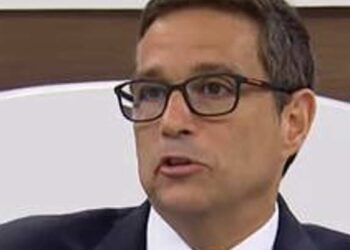 Roberto Campos Neto, sob pressão, vê ‘perda de flexibilidade’ com mudança de meta da inflação