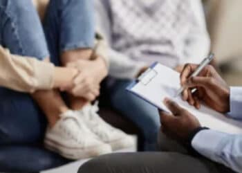 Mudança de comportamento pode indicar que a saúde mental de adolescentes não vai bem; veja como perceber