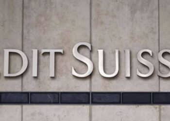 Ações do UBS caem após compra do Credit Suisse; Bolsas da Ásia fecham em baixa