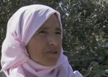 A idosa palestina que resiste à expulsão forçada de casa por colonos israelenses