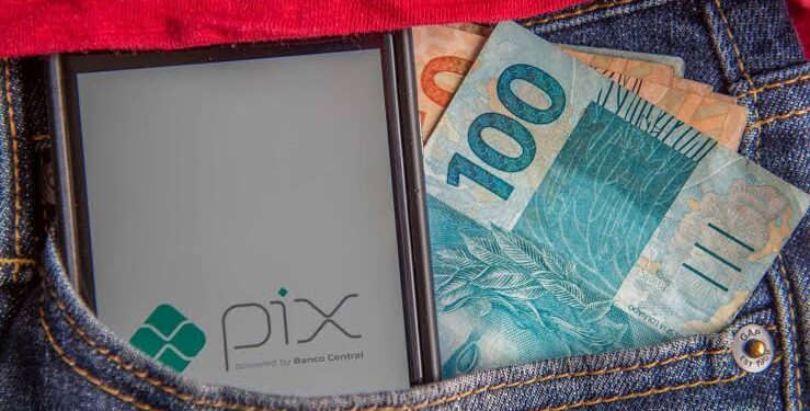 Justiça nega indenização a cliente da Caixa que teria sofrido golpe de R$ 49,8 mil no Pix 45 Justiça nega indenização a cliente da Caixa que teria sofrido golpe de R$ 49,8 mil no Pix