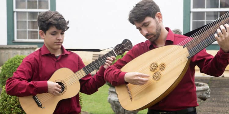 DUO RIBEIRO” - ALEXANDRE RIBEIRO E GABRIEL RIBEIRO QUE FORMAM O INUSITADO DUO DE PAI E FILHO - GANHA DESTAQUE NO BRASIL E NA ARGENTINA. 45 DUO RIBEIRO” – ALEXANDRE RIBEIRO E GABRIEL RIBEIRO QUE FORMAM O INUSITADO DUO DE PAI E FILHO – GANHA DESTAQUE NO BRASIL E NA ARGENTINA.