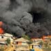 Sabotagem? Polícia investiga incêndio em maior campo de refugiados do mundo que deixou 12 mil desabrigados