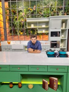 Conheça a trajetória do renomado Chef de cozinha, Manoel Batista. 47 14B793D0 1300 4F20 BE05 583000573B6F