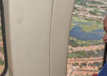 Lula sobrevoa áreas atingidas por fortes chuvas no Maranhão
