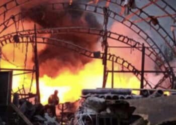 Onda de ataques russos deixa ao menos 19 mortos na Ucrânia