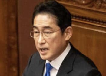 Primeiro-ministro japonês inicia digressão por África que termina em Moçambique