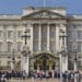 Homem é preso após jogar munição no Palácio de Buckingham dias antes da coroação de Charles III