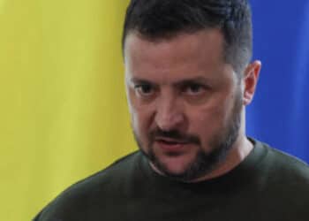 Em visita ao Tribunal de Haia, Zelensky pede criação de corte especial para julgar crimes russos
