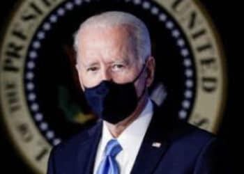 Biden escolhe latinas para chefiar campanha à reeleição e busca voto hispânico