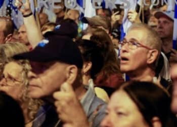 Dezenas de milhares protestam contra reforma judicial em Israel