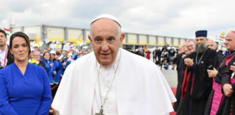 Papa Francisco pode intermediar paz entre Rússia e a Ucrânia