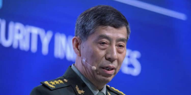 China diz que busca diálogo e que confronto com EUA seria “desastre insustentável”