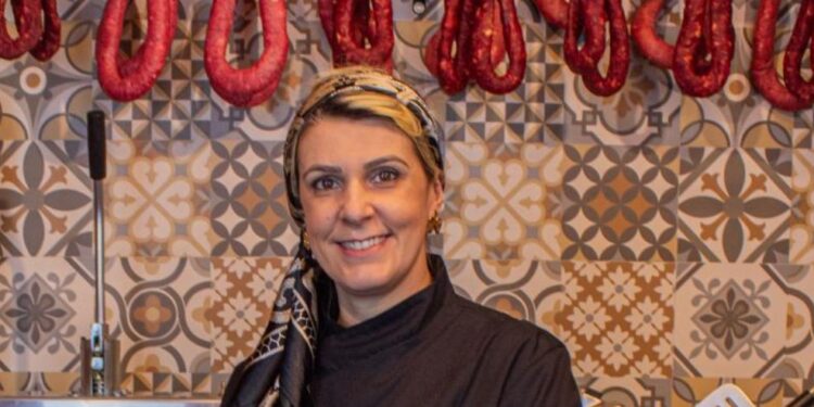 Conheça os segredos do sucesso de Meire Fornaciari, Proprietária da Valentina Salumeria.