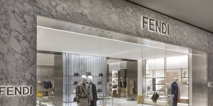 Por dentro da nova loja luxuosa da Fendi em São Paulo 45 Por dentro da nova loja luxuosa da Fendi em São Paulo