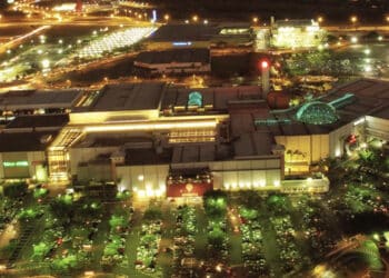 Flamboyant Shopping, com mais de 137.000 m² em área construída está entre os maiores shoppings do Brasil