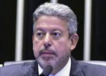 Lira diz que Google e Meta ‘ultrapassaram limites’ no lobby contra PL das Fake News