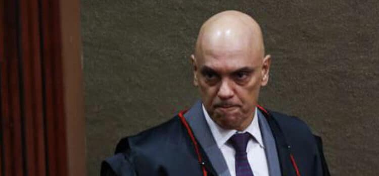 Bolsonaro inelegível confirma ‘repulsa a degradante populismo’ e ‘fé na democracia’, diz Alexandre