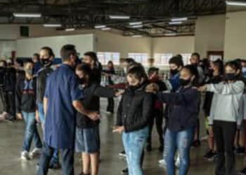 Governo Lula acaba com programa de escolas cívico-militares criado por Jair Bolsonaro