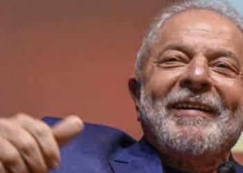 Globo desbanca Record e, sob Lula, volta a liderar verbas de publicidade do governo