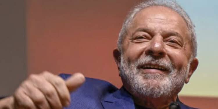 Globo desbanca Record e, sob Lula, volta a liderar verbas de publicidade do governo