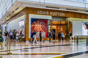 Louis Vuitton, uma saga de luxo e sucesso 46 IMG 8676