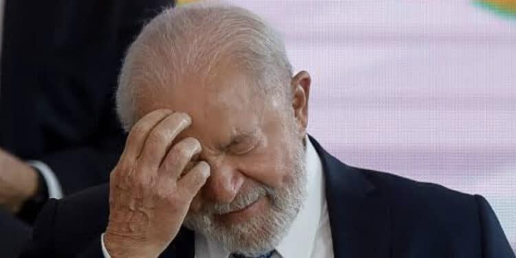 Lula reclama do centrão e vê uso de votação para pressionar por reforma ministerial