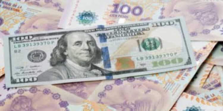 Peso desaba e dólar dispara na Argentina após vitória de Milei nas eleições primárias 45 Peso desaba e dólar dispara na Argentina após vitória de Milei nas eleições primárias