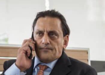 PF apreende quatro celulares de Frederick Wassef em restaurante em São Paulo