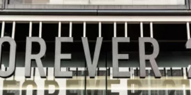 Shein fecha acordo e vai vender produtos da Forever 21