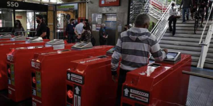 CPTM: Linha 9-Esmeralda falha pelo 2º dia: concessionária pede investigação policial