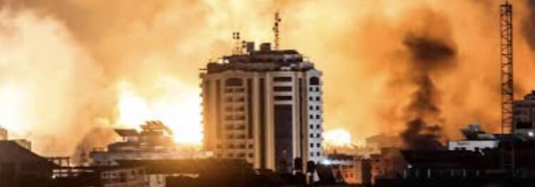 Petróleo sobe de leve, com mercados de olho na crise em Israel