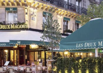 À frente do café parisiense Les Deux Magots, Catherine Methivat planeja abrir novas filiais, inclusive na América Latina