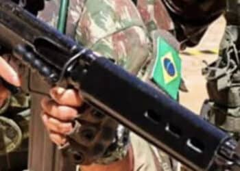 Fuzil é roubado de soldado na Academia Militar das Agulhas Negras, no Rio