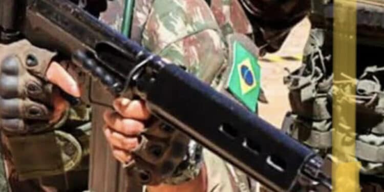Fuzil é roubado de soldado na Academia Militar das Agulhas Negras, no Rio