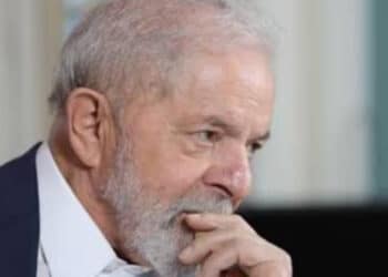 Governo Lula vê derrota para região em triunfo de Milei e teme pelo futuro do Mercosul