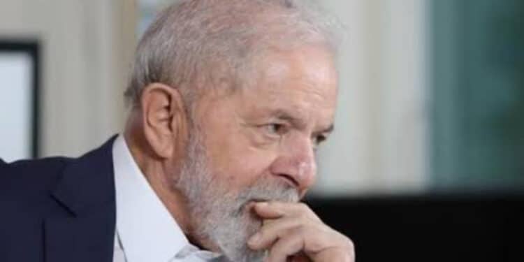 Governo Lula vê derrota para região em triunfo de Milei e teme pelo futuro do Mercosul