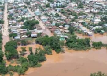 Chuva faz mais de 10 mil deixarem suas casas e provoca 4 mortes no Rio Grande do Sul