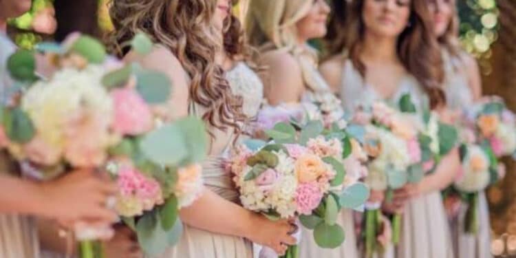 Você sabe como vestir-se adequadamente para um casamento?