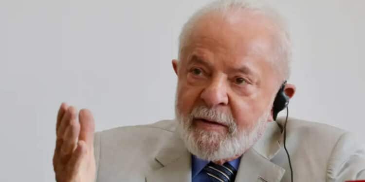 Lula diz que aprovar reforma tributária é fato histórico em Congresso com minoria governista