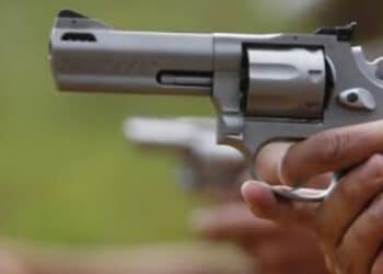 Novos registros de posse de armas caem 74% no governo Lula, e total é o menor em 10 anos