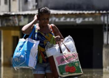 RS e SC seguem em alerta de grande perigo para tempestades nesta quarta (17)