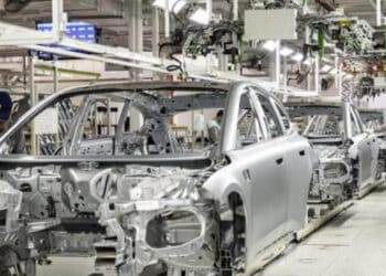 Alarmes de deflação na China aumentam com a queda dos preços de alimentos e automóveis