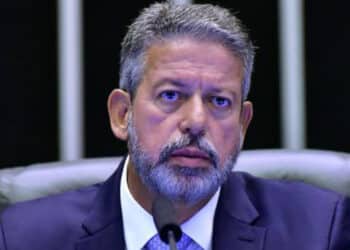Em parceria com Centrão, PT manobra para quebrar acordo e retirar PL da presidência da CCJ